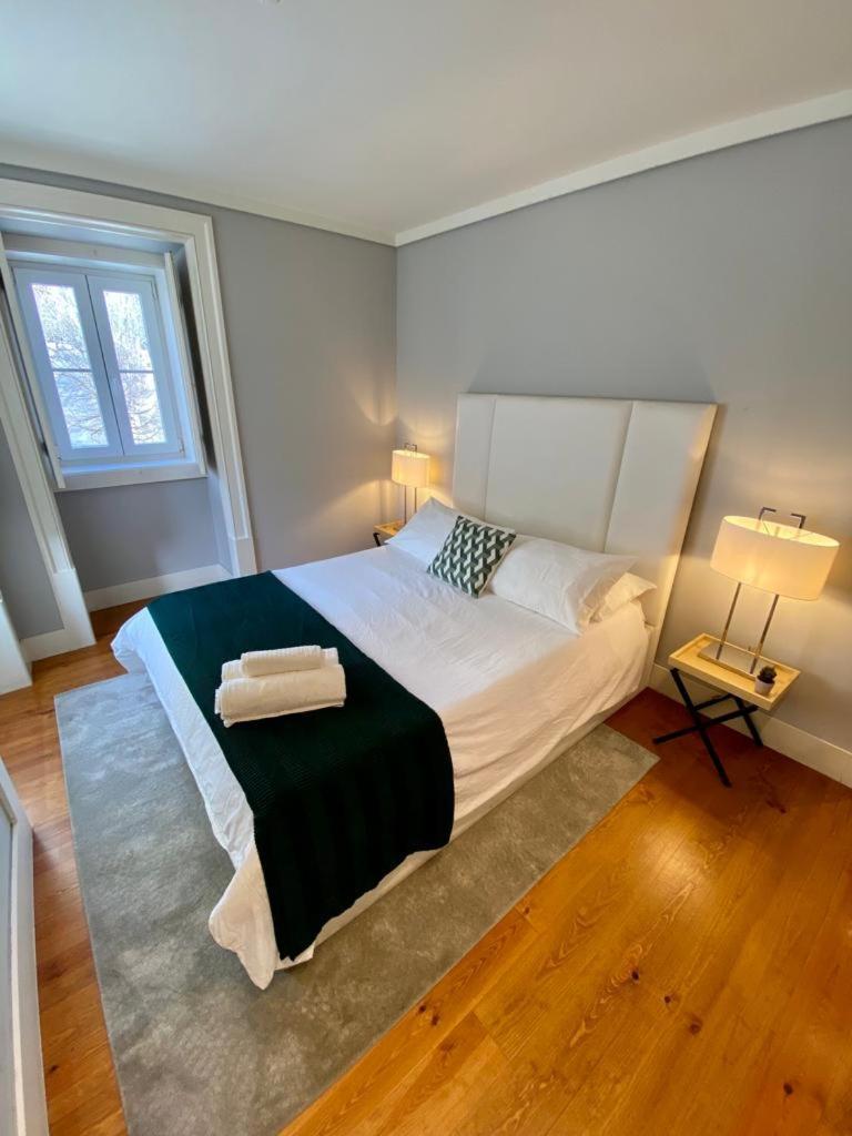 Exuberante Refugio No Centro De Lisboa Apartment Luaran gambar